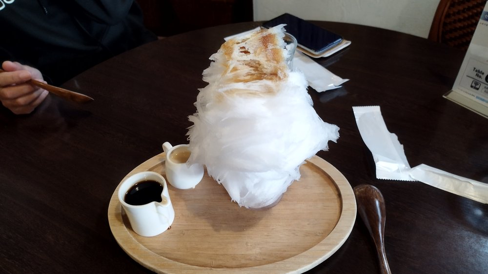 KASHIWA CAFEの猫の形のスイーツ - 日光のカフェ